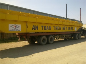 Double girder crane 40/8 tons